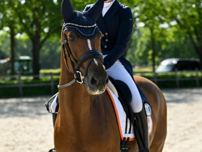 Anniek van Dulst uit Ermelo Nederlands dressuurkampioen Young Riders
