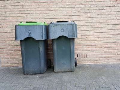 Vanwege hitte eerder ophalen van restafval en papier