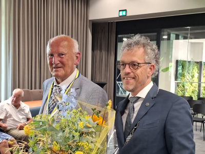 Zilveren Pauw voor historicus Peter Yska vanwege buitengewone verdiensten voor Ermelo