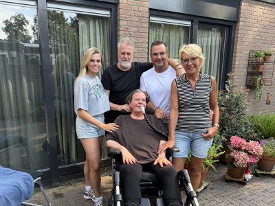 Zwemmen voor ALS en voor Paulette - Harderwijk in het Water doet mee aan Amsterdam City Swim
