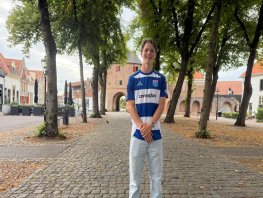 Gilles van der Wal (18) uit Harderwijk tekent eerste profcontract bij PEC Zwolle: &lsquo;Voelt soms als onwerkelijke droom&rsquo;