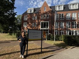 &lsquo;Mooi als ik de bewoner zie genieten&rsquo; Eline de Valck is nieuwe manager van woonzorgcentrum De Veldkampgaarde