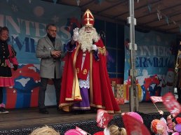 Intocht Sinterklaas op 14 november een grote tropical party in Ermelo